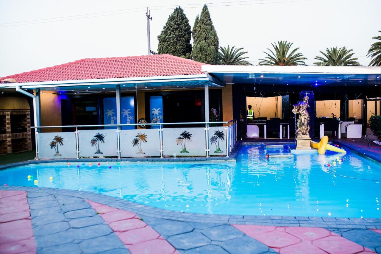 National Lodge Бенони Экстерьер фото